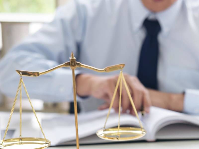 南京合同律师解析：合同终止后如何承担违约责任？